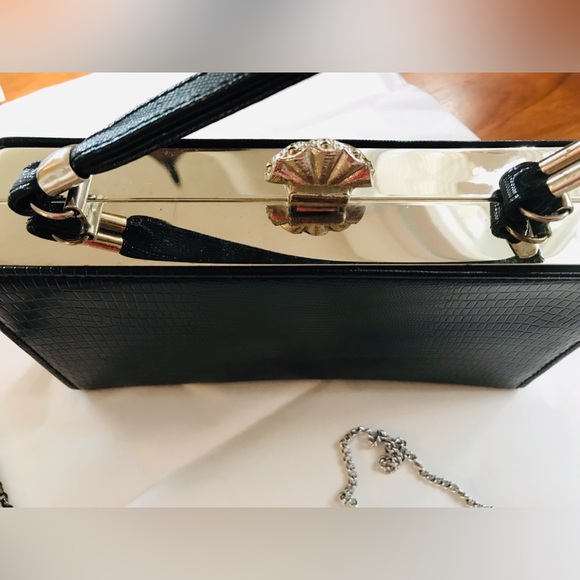 Vintage Little Black Bag with silver hardware & Shell clasp.  Made in USA - Picture 3 of 16